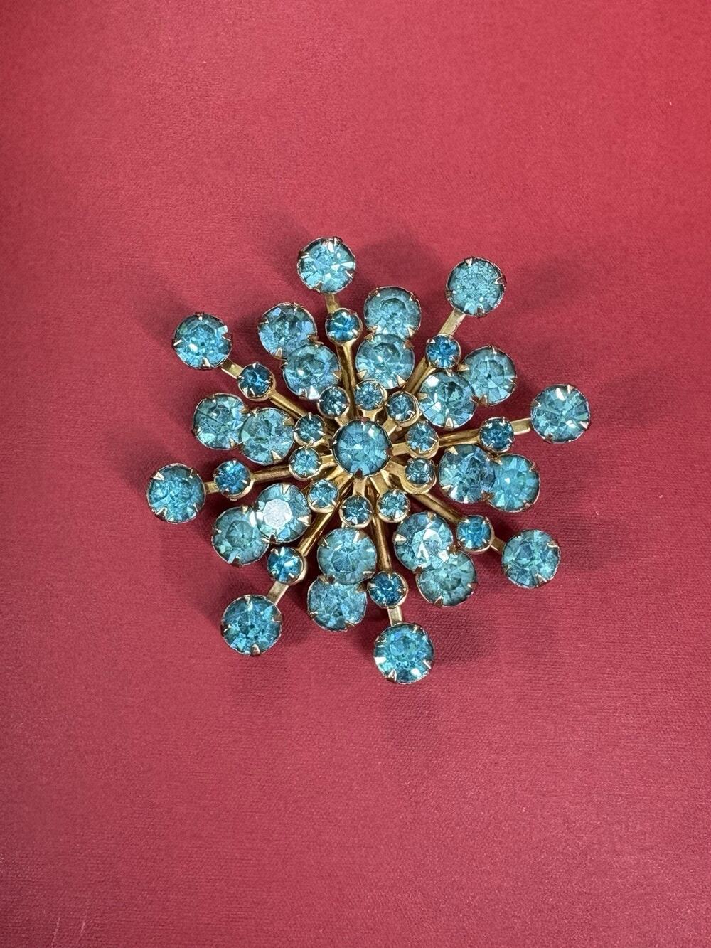 Vintage Blue Atomic Snowflake Brooch Mcm Gold Tone Rhinestone Pin Ice